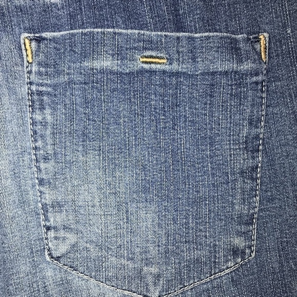 Chico’s Platinum Cordella RG Light Wash Straight Leg Jeans Size 1 Regular - Picture 6 of 7